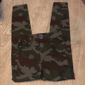 Zara Trafaluc army print camouflage jeans XS